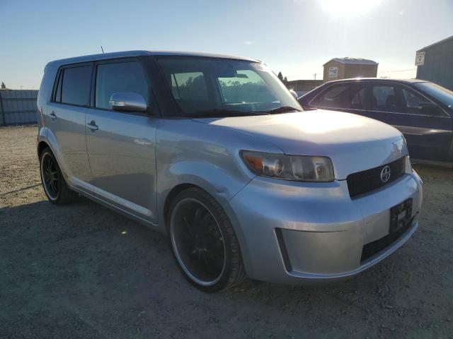 JTLKE50E581015705 - 2008 TOYOTA SCION XB SILVER photo 4