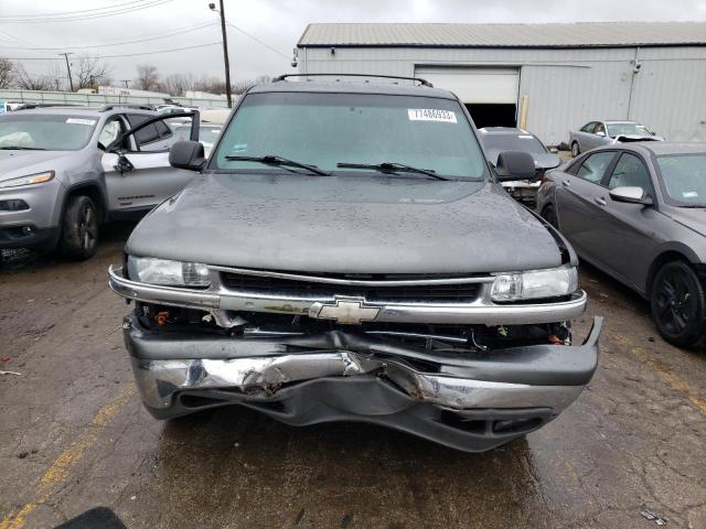 1GNEK13T8YJ141097 - 2000 CHEVROLET TAHOE K1500 GRAY photo 5