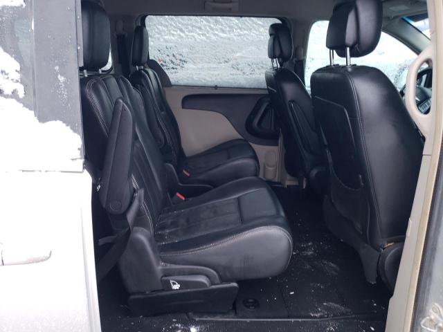 2A4RR8DG6BR759984 - 2011 CHRYSLER TOWN & COU TOURING L SILVER photo 11