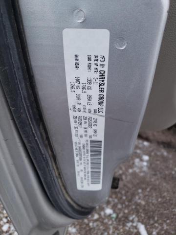 2A4RR8DG6BR759984 - 2011 CHRYSLER TOWN & COU TOURING L SILVER photo 13