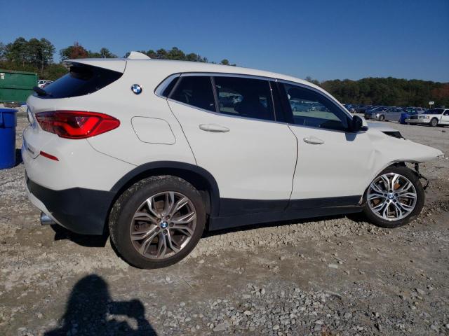WBXYJ5C38JEF81499 - 2018 BMW X2 XDRIVE28I WHITE photo 3
