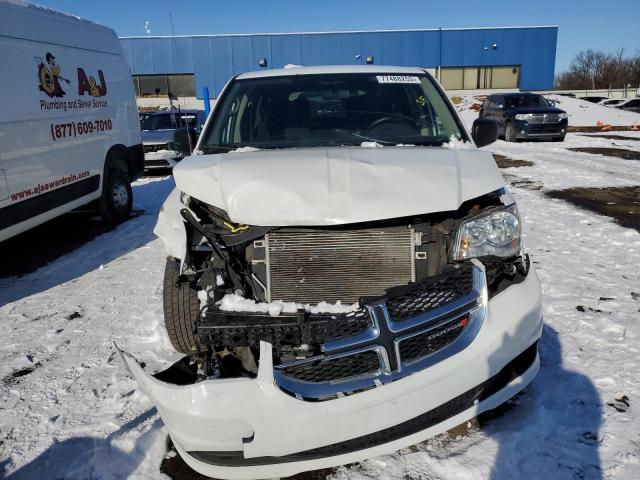 2C4RDGBG1GR140265 - 2016 DODGE GRAND CARA SE WHITE photo 5