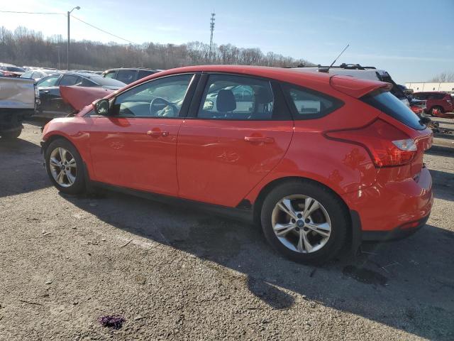 1FAHP3K26CL188532 - 2012 FORD FOCUS SE RED photo 2