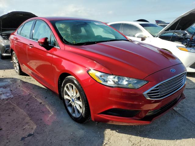 3FA6P0HD0HR128334 - 2017 FORD FUSION SE RED photo 4