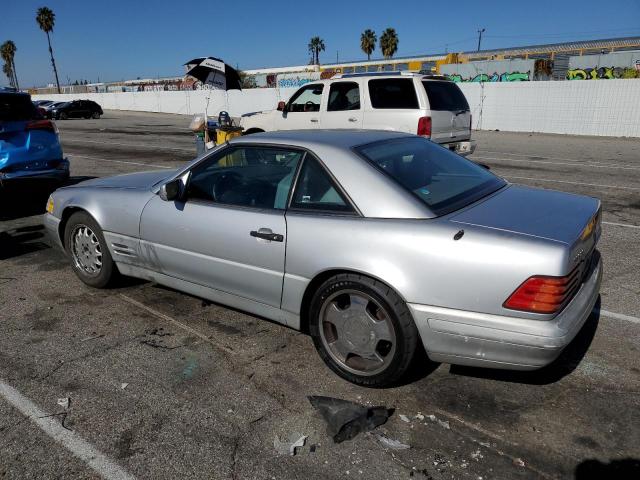 WDBFA63F8VF143159 - 1997 MERCEDES-BENZ SL 320 SILVER photo 2