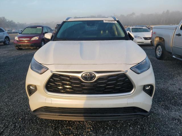 5TDGZRAH4MS519956 - 2021 TOYOTA HIGHLANDER XLE WHITE photo 5
