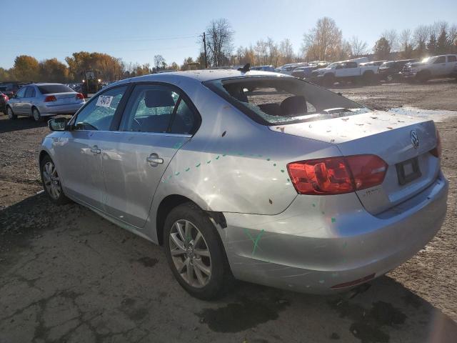 3VWD07AJ2EM329186 - 2014 VOLKSWAGEN JETTA SE SILVER photo 2