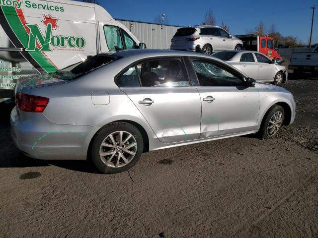 3VWD07AJ2EM329186 - 2014 VOLKSWAGEN JETTA SE SILVER photo 3