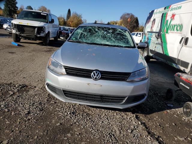 3VWD07AJ2EM329186 - 2014 VOLKSWAGEN JETTA SE SILVER photo 5