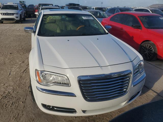 2C3CCAEG8DH504091 - 2013 CHRYSLER 300C WHITE photo 5