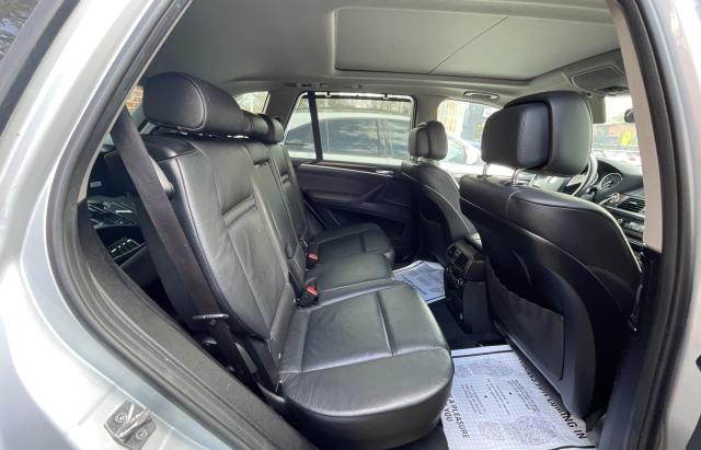 5UXZV4C53CL760738 - 2012 BMW X5 XDRIVE35I SILVER photo 6