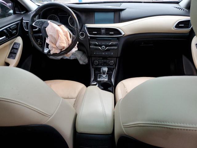 SJKCH5CP9JA046253 - 2018 INFINITI QX30 BASE RED photo 8