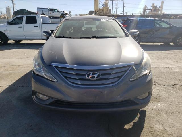 5NPEC4AC2DH624713 - 2013 HYUNDAI SONATA SE SILVER photo 5