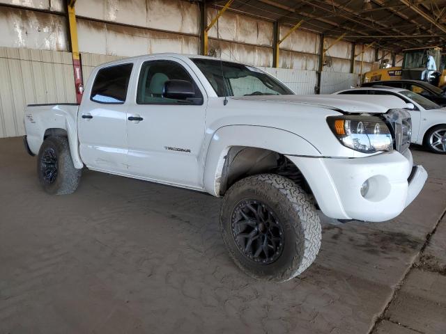 5TEJU62N69Z595826 - 2009 TOYOTA TACOMA DOUBLE CAB PRERUNNER WHITE photo 4