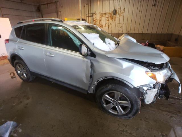 2T3RFREV6FW354933 - 2015 TOYOTA RAV4 XLE SILVER photo 4