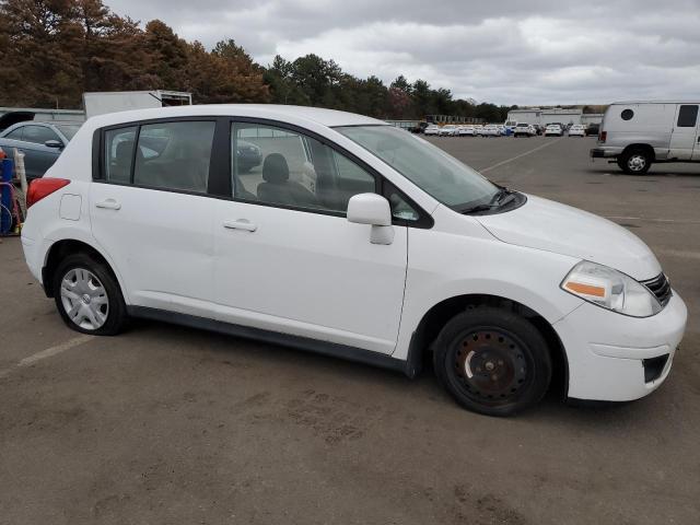 3N1BC1CP1BL412547 - 2011 NISSAN VERSA S WHITE photo 4