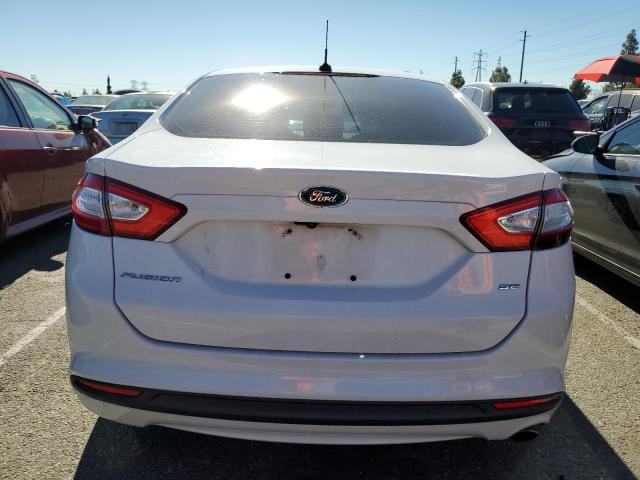 3FA6P0H72GR119532 - 2016 FORD FUSION SE WHITE photo 6