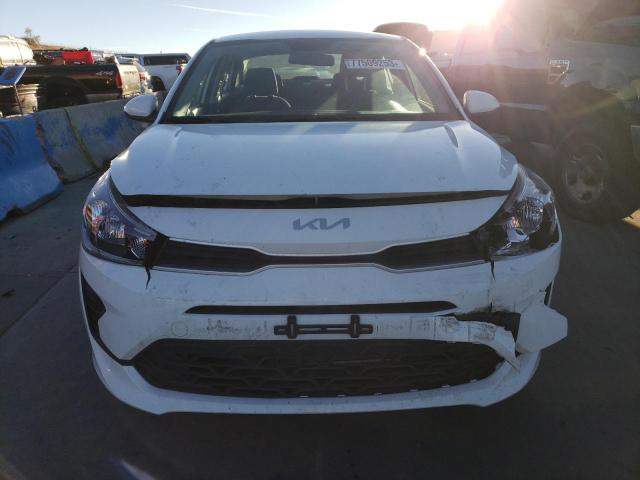 3KPA24AD5PE561822 - 2023 KIA RIO LX WHITE photo 5