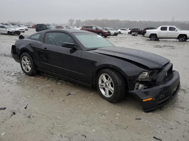 1ZVBP8AM0D5203531 - 2013 FORD MUSTANG BLACK photo 4