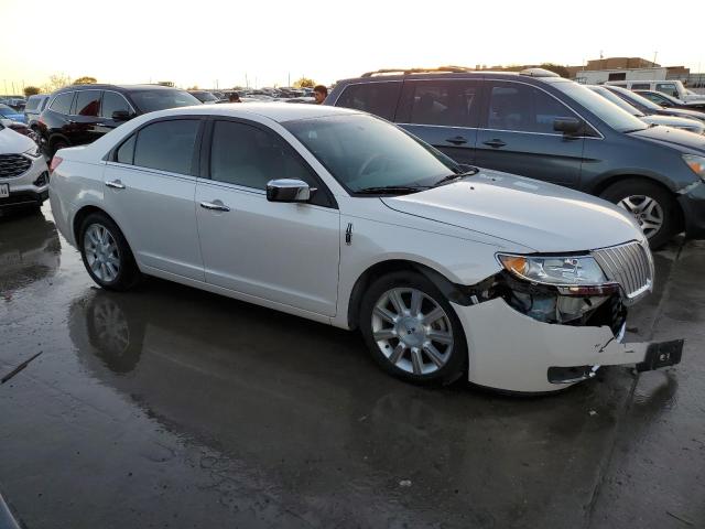 3LNHL2GCXBR756004 - 2011 LINCOLN MKZ WHITE photo 4