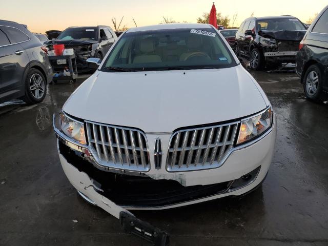 3LNHL2GCXBR756004 - 2011 LINCOLN MKZ WHITE photo 5