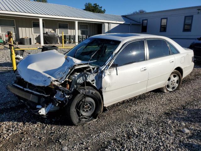 2003 TOYOTA AVALON XL, 