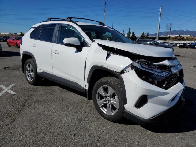 4T3RWRFV7NU053228 - 2022 TOYOTA RAV4 XLE WHITE photo 4