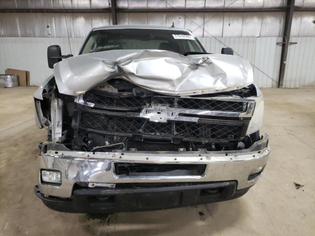 1GC1KXCG9CF107405 - 2012 CHEVROLET SILVERADO K2500 HEAVY DUTY LT SILVER photo 5