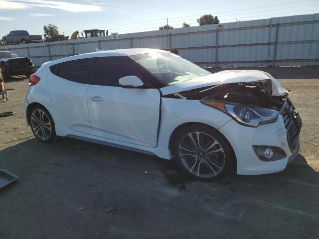 KMHTC6AE5GU269143 - 2016 HYUNDAI VELOSTER TURBO WHITE photo 4