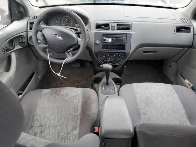 1FAFP34N75W143177 - 2005 FORD FOCUS ZX4 SILVER photo 8