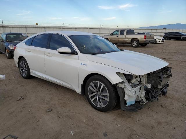 1HGCV3F12KA015372 - 2019 HONDA ACCORD HYBRID WHITE photo 4