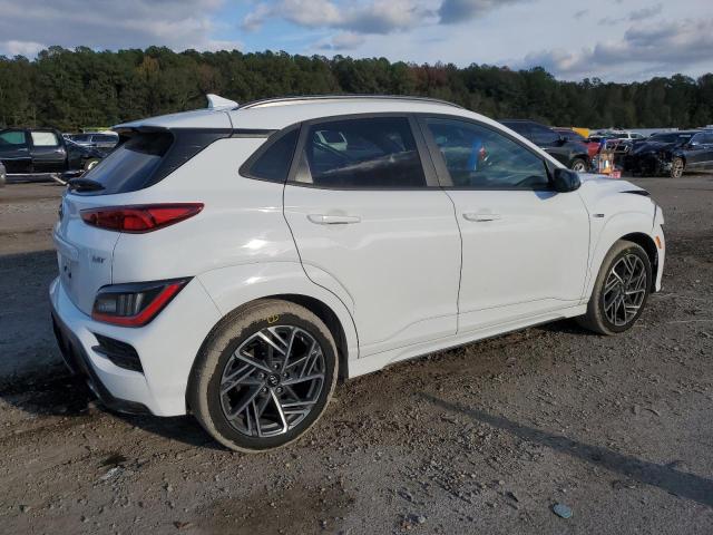 KM8K33A31NU868109 - 2022 HYUNDAI KONA N LINE WHITE photo 3