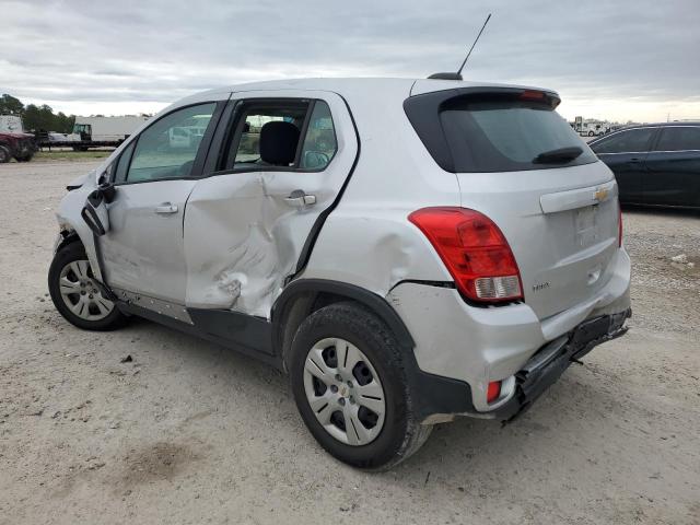 KL7CJKSB3JB609509 - 2018 CHEVROLET TRAX LS SILVER photo 2