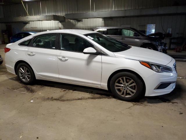 5NPE24AF3HH518256 - 2017 HYUNDAI SONATA SE WHITE photo 4