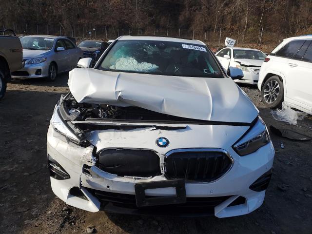 WBA73AK00N7L13120 - 2022 BMW 228XI Weiß Foto 5