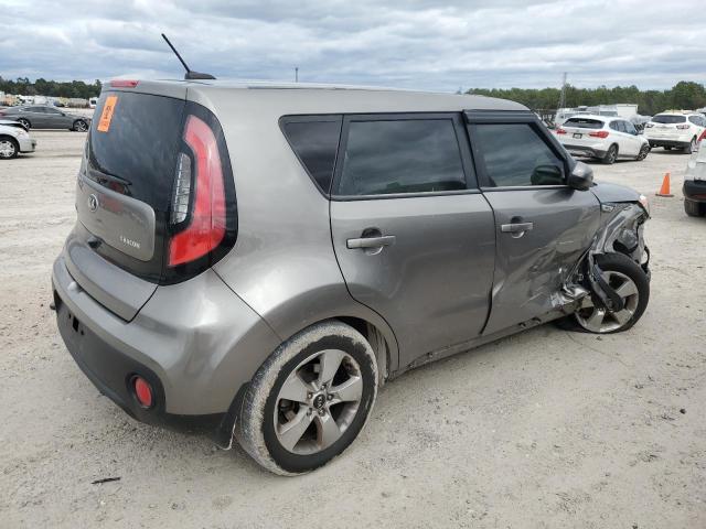 KNDJN2A24J7578807 - 2018 KIA SOUL GRAY photo 3