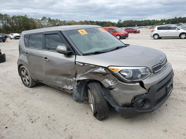 KNDJN2A24J7578807 - 2018 KIA SOUL GRAY photo 4