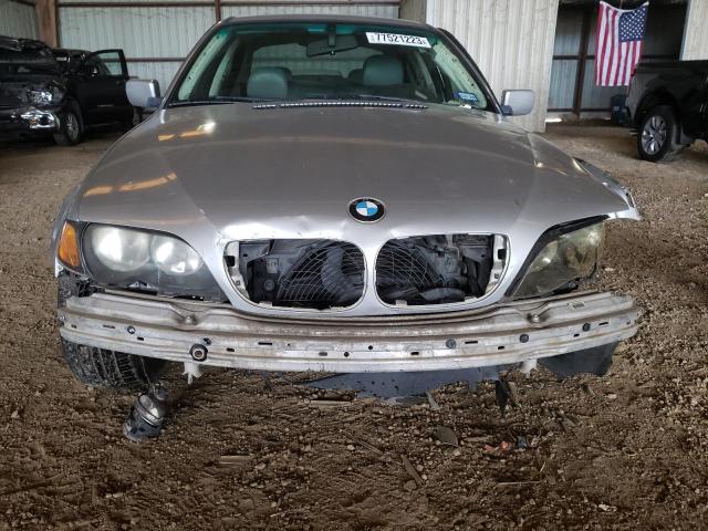 WBAET37472NG82288 - 2002 BMW 325 I SILVER photo 5