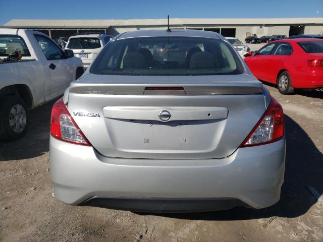 3N1CN7AP1KL876166 - 2019 NISSAN VERSA S SILVER photo 6