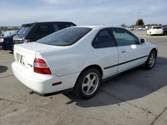 1HGCD7239RA023822 - 1994 HONDA ACCORD LX WHITE photo 3