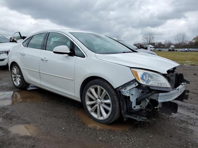 1G4PP5SK6D4132812 - 2013 BUICK VERANO WHITE photo 4