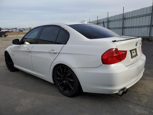 WBAPH57509NL78483 - 2009 BMW 328 I SULEV WHITE photo 2