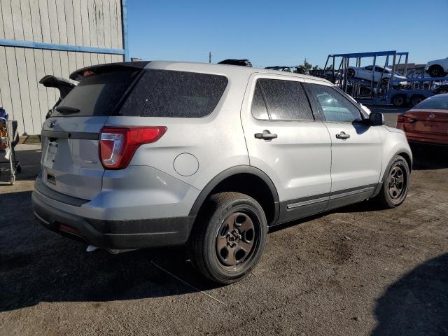 1FM5K8AR5JGB34776 - 2018 FORD EXPLORER POLICE INTERCEPTOR SILVER photo 3