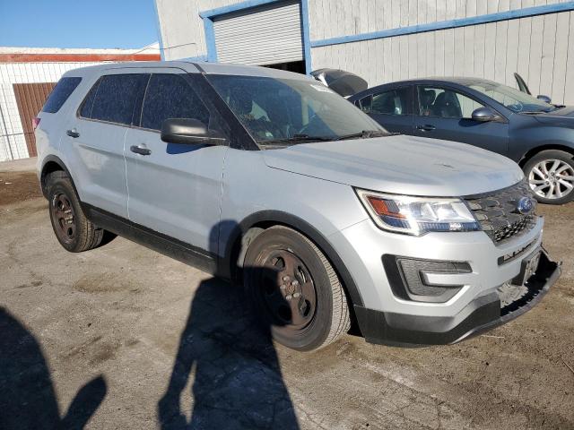 1FM5K8AR5JGB34776 - 2018 FORD EXPLORER POLICE INTERCEPTOR SILVER photo 4