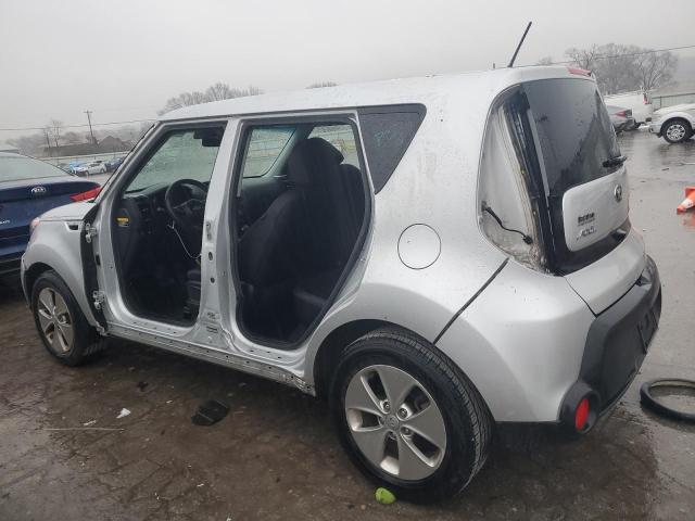 KNDJN2A2XG7831864 - 2016 KIA SOUL SILVER photo 2