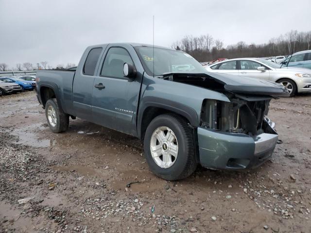 2GCEK19J881300144 - 2008 CHEVROLET SILVERADO K1500 BLUE photo 4