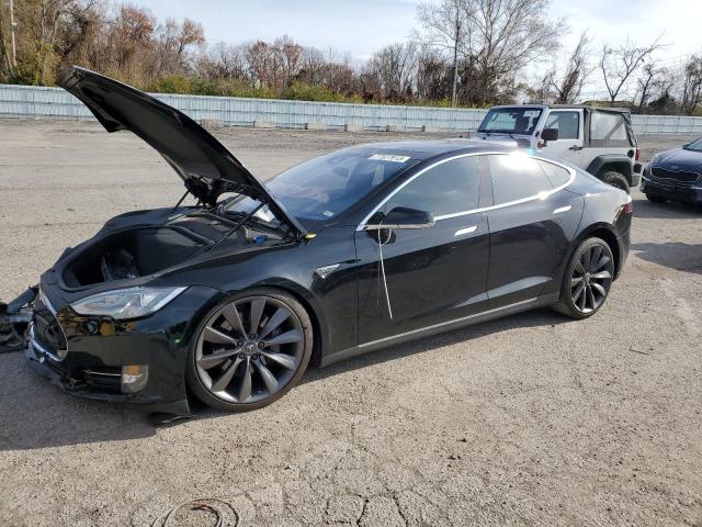 5YJSA1E24GF129098 - 2016 TESLA MODEL S Սև լուսանկար 1