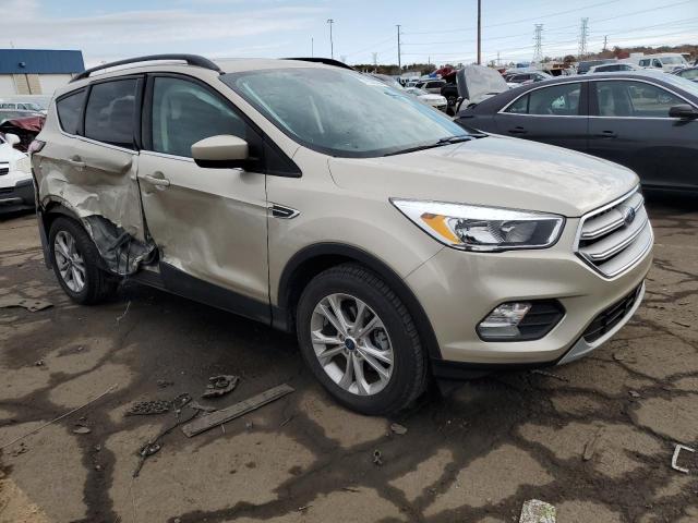 1FMCU0GDXJUC77156 - 2018 FORD ESCAPE SE GOLD photo 4