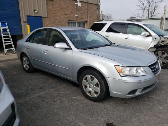 5NPET4AC7AH638909 - 2010 HYUNDAI SONATA GLS SILVER photo 4