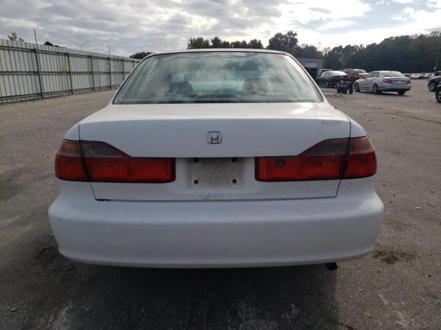 1HGCG5643WA221919 - 1998 HONDA ACCORD LX WHITE photo 6